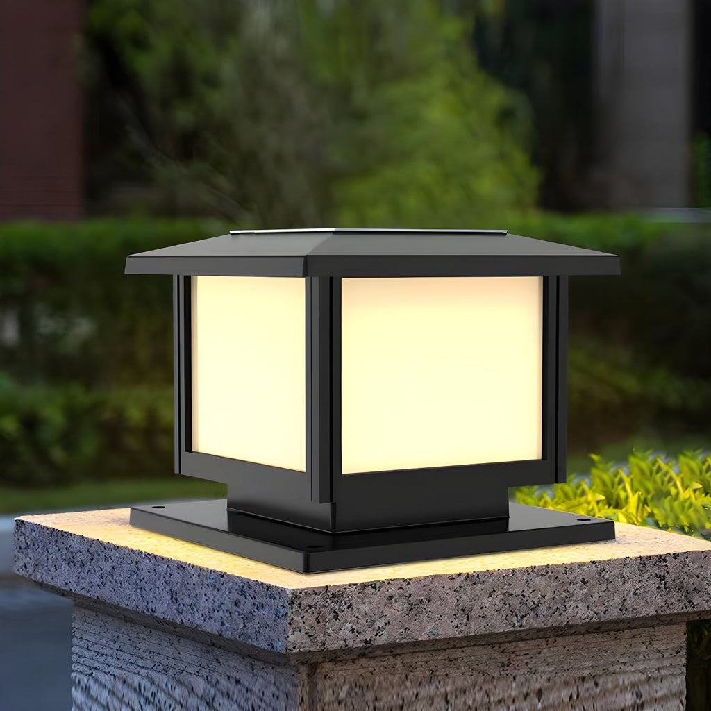 Lampada solare da esterno con palo, controllo remoto, design moderno
