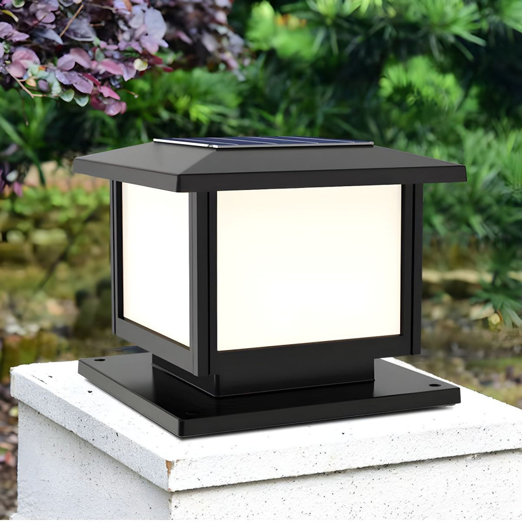 Lampada solare da esterno con palo, controllo remoto, design moderno