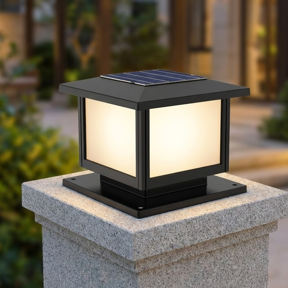 Lampada solare da esterno con palo, controllo remoto, design moderno