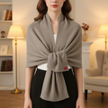 Elegancki damski miękki szal kopertowy ElegantScarf — stylowy dodatek na chłodne dni