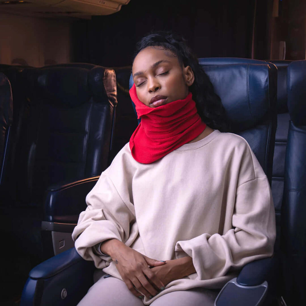 Bebújós utazópárna nyakra — ortopéd kontúr, áramvonalas kialakítás