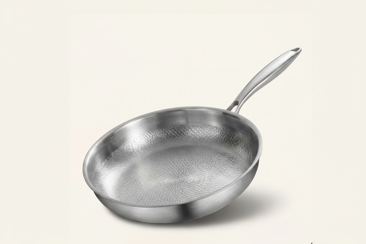 The Effortless Pure Titanium Frying Pan: 30-Second Cleanup