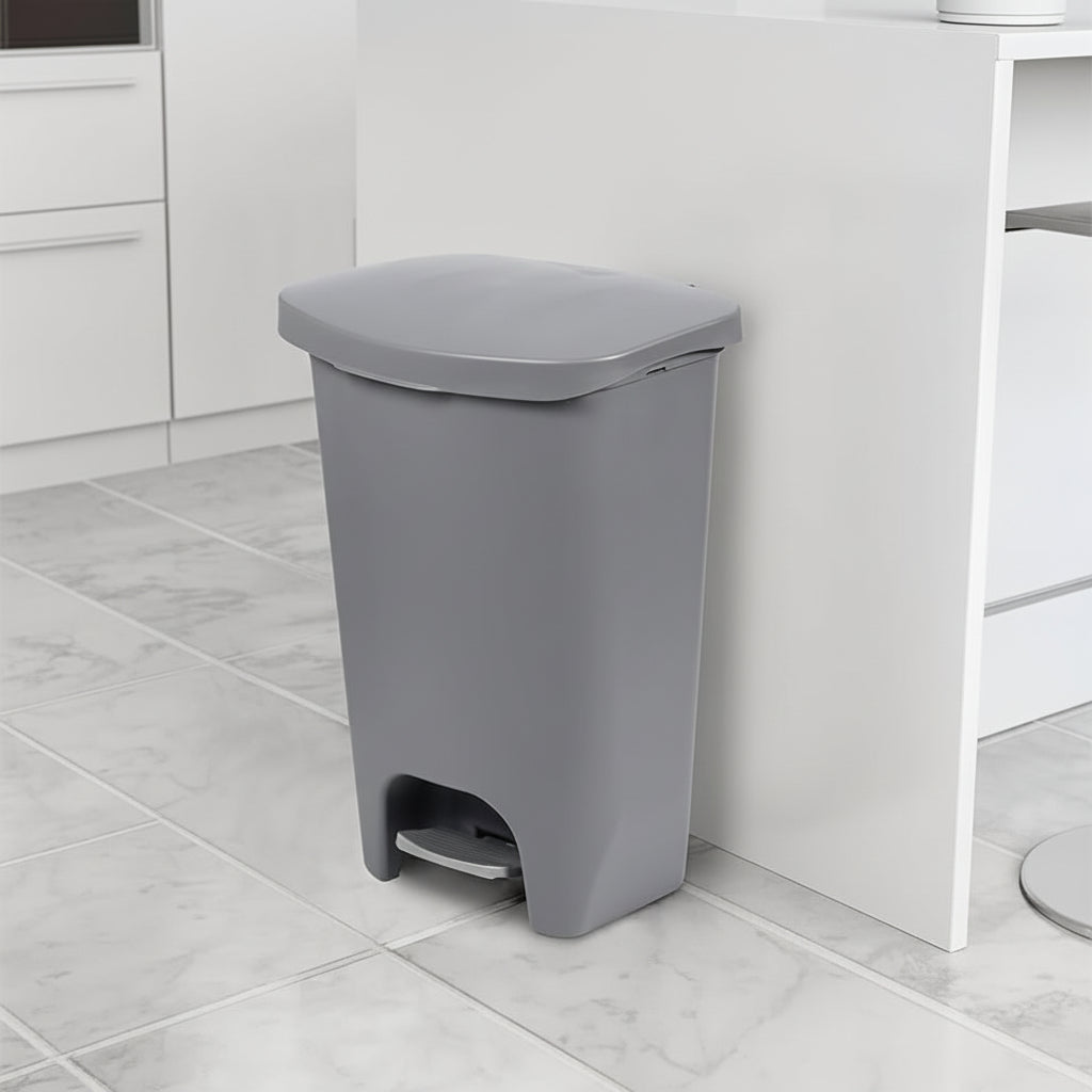 White 13-Gallon Trash Can — Step Pedal, Odor Protection Lid