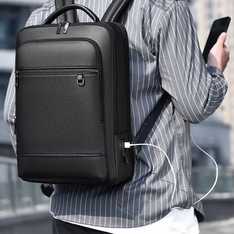 Zaino USB intelligente per il lavoro e gli spostamenti quotidiani | meowbutter