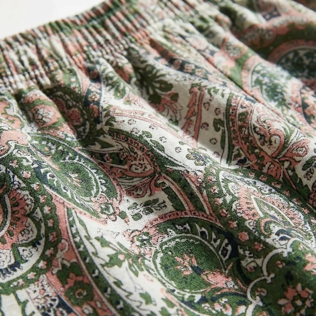 Pantalones bohemios de pierna ancha Hannah con estampado — Diseño de cachemira