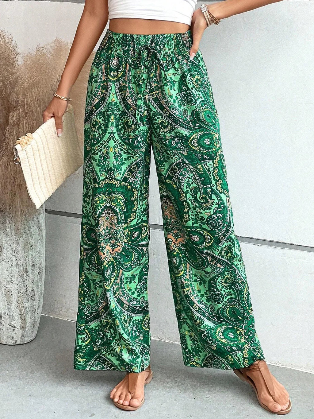 Dámské široké kalhoty Hannah v boho stylu s paisley vzorem v zelené, růžové a krémové barvě