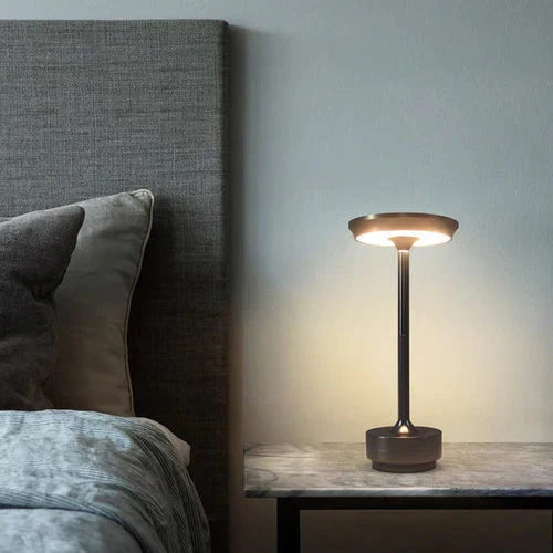 GlowBeam moderne genopladelig USB-lampe — Kompakt, ledningsfrit design