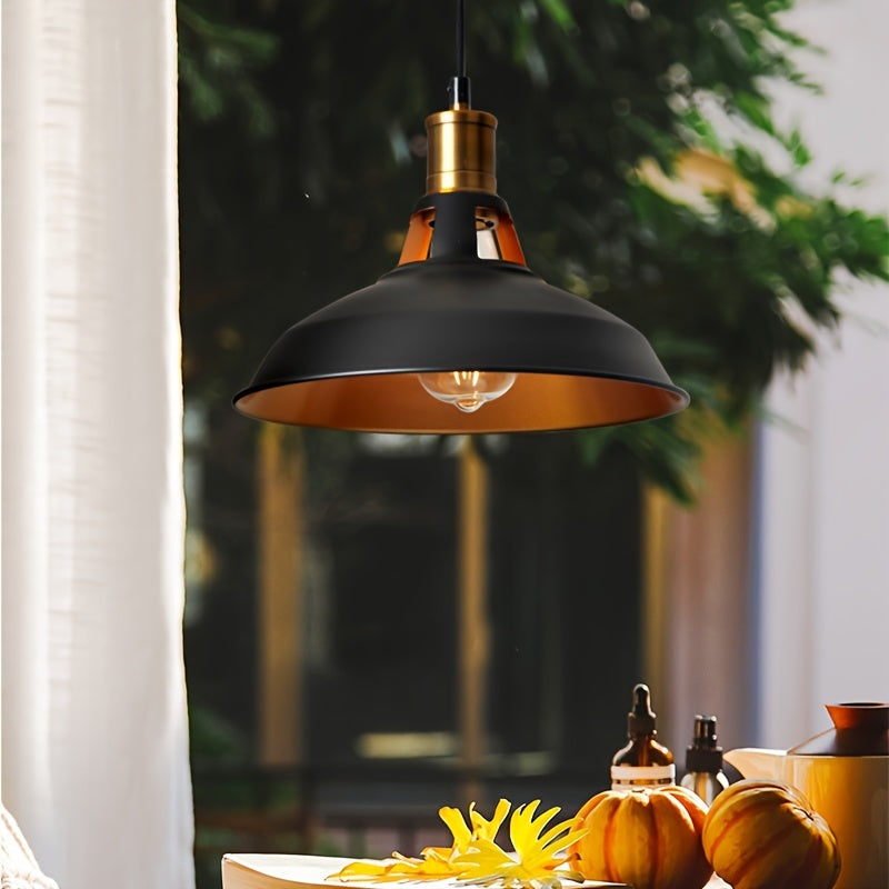 Retro industriel pendellampe til loft — ståldome, mat finish, messingdetaljer