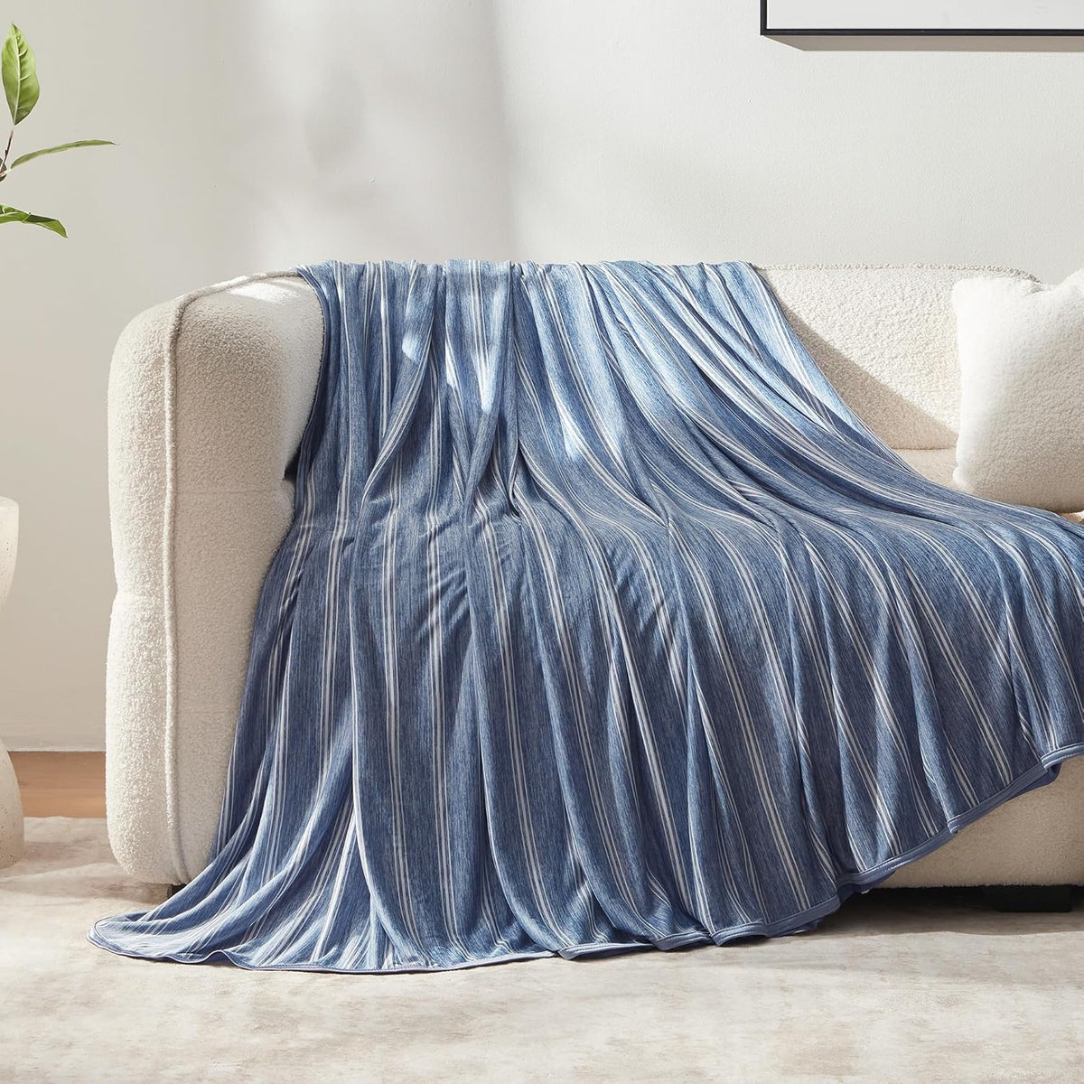 Lekki koc chłodzący Cooling Comfort Collection — technologia NANOTEX Coolest