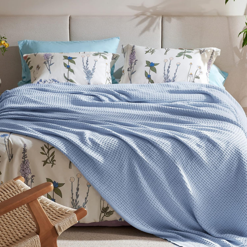 Waffelpiqué-Decke aus 100 % Baumwolle von Cozy Haven in Queensize — weiche, atmungsaktive, offen gewebte Struktur