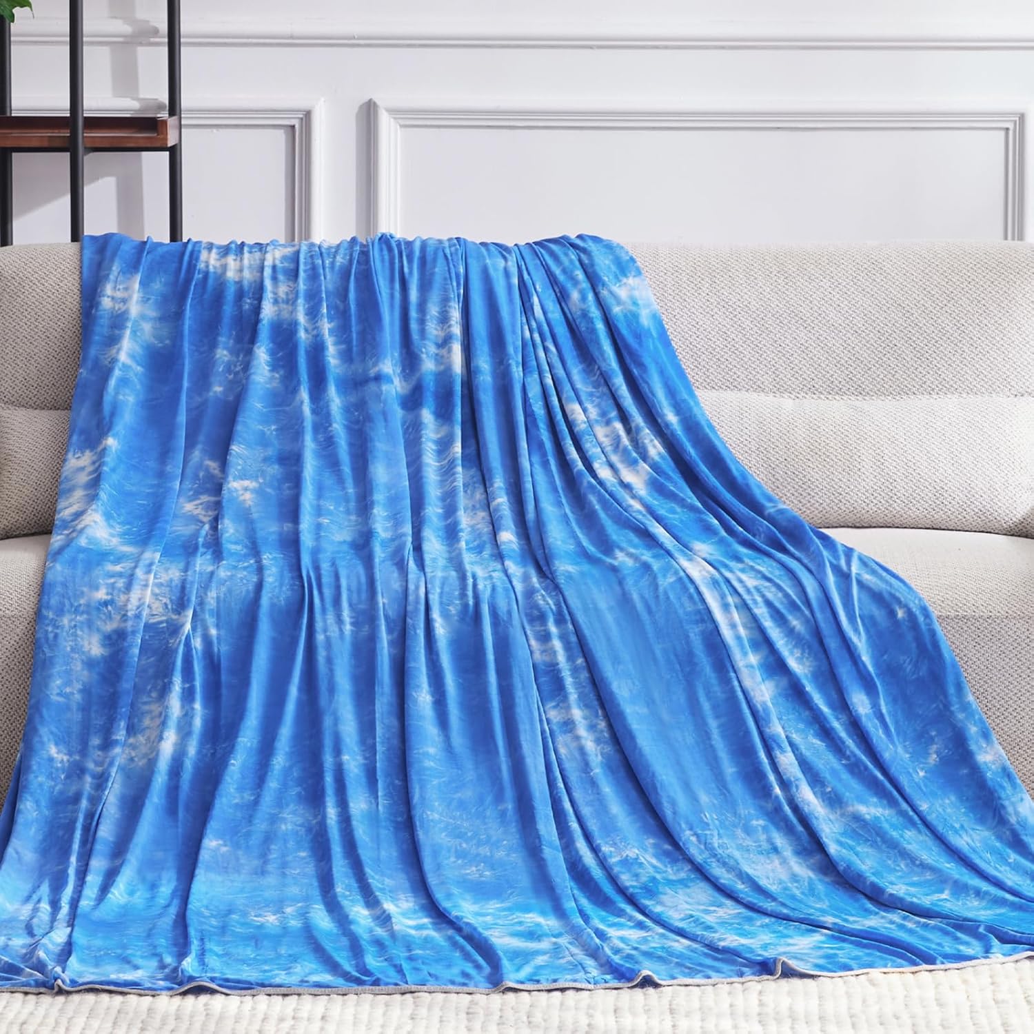 Chill Comfort Arc-Chill Cooling Blanket — 50 x 70 Inch Lightweight Portable Throw