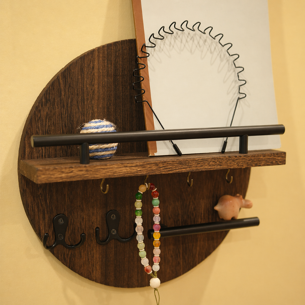 Portallaves redondo de pared de madera — Ganchos de metal pulido, madera ecológica