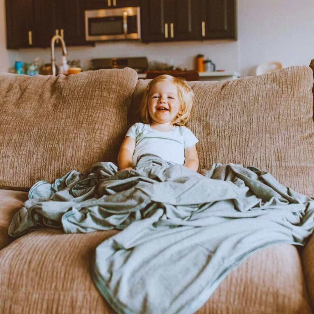 Cooling Breathable Blanket — Lightweight Moisture-Wicking Fabric