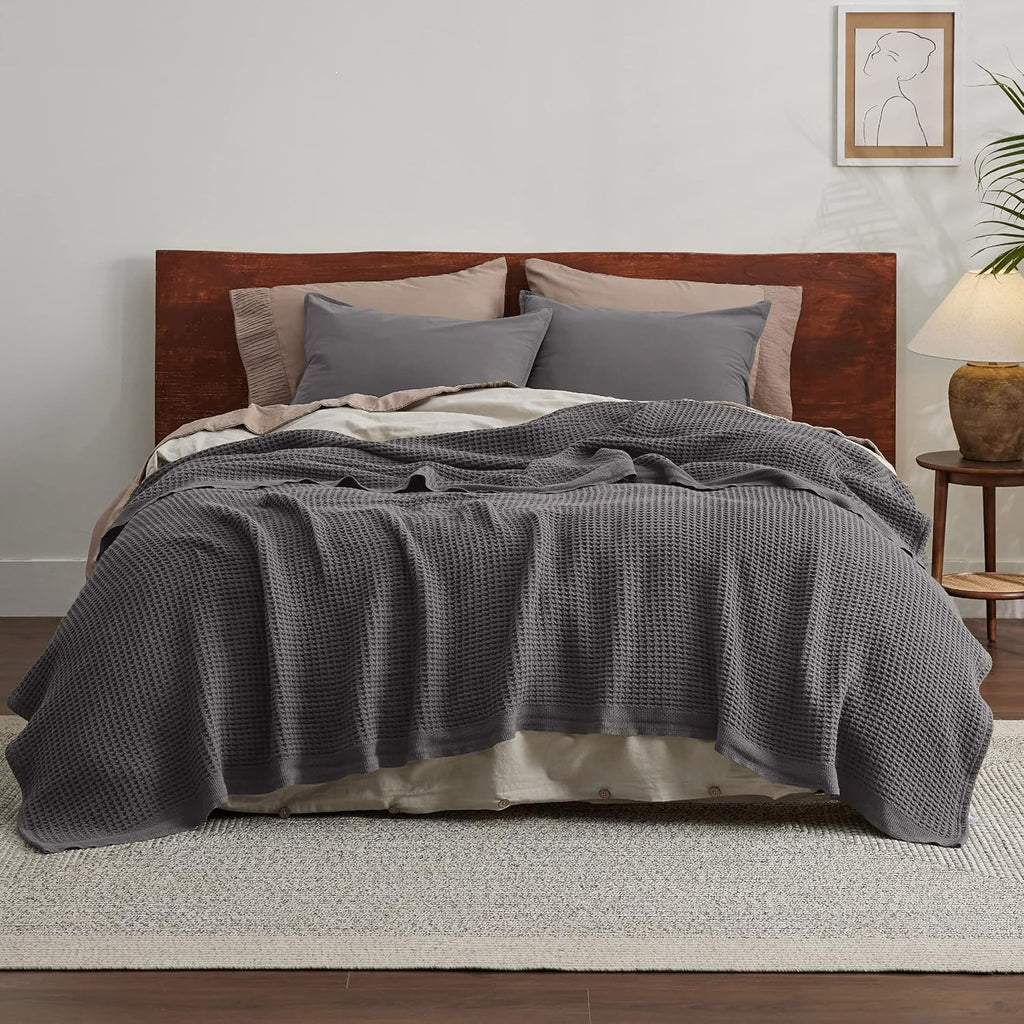 Waffelpiqué-Decke aus 100 % Baumwolle von Cozy Haven in Queensize — weiche, atmungsaktive, offen gewebte Struktur