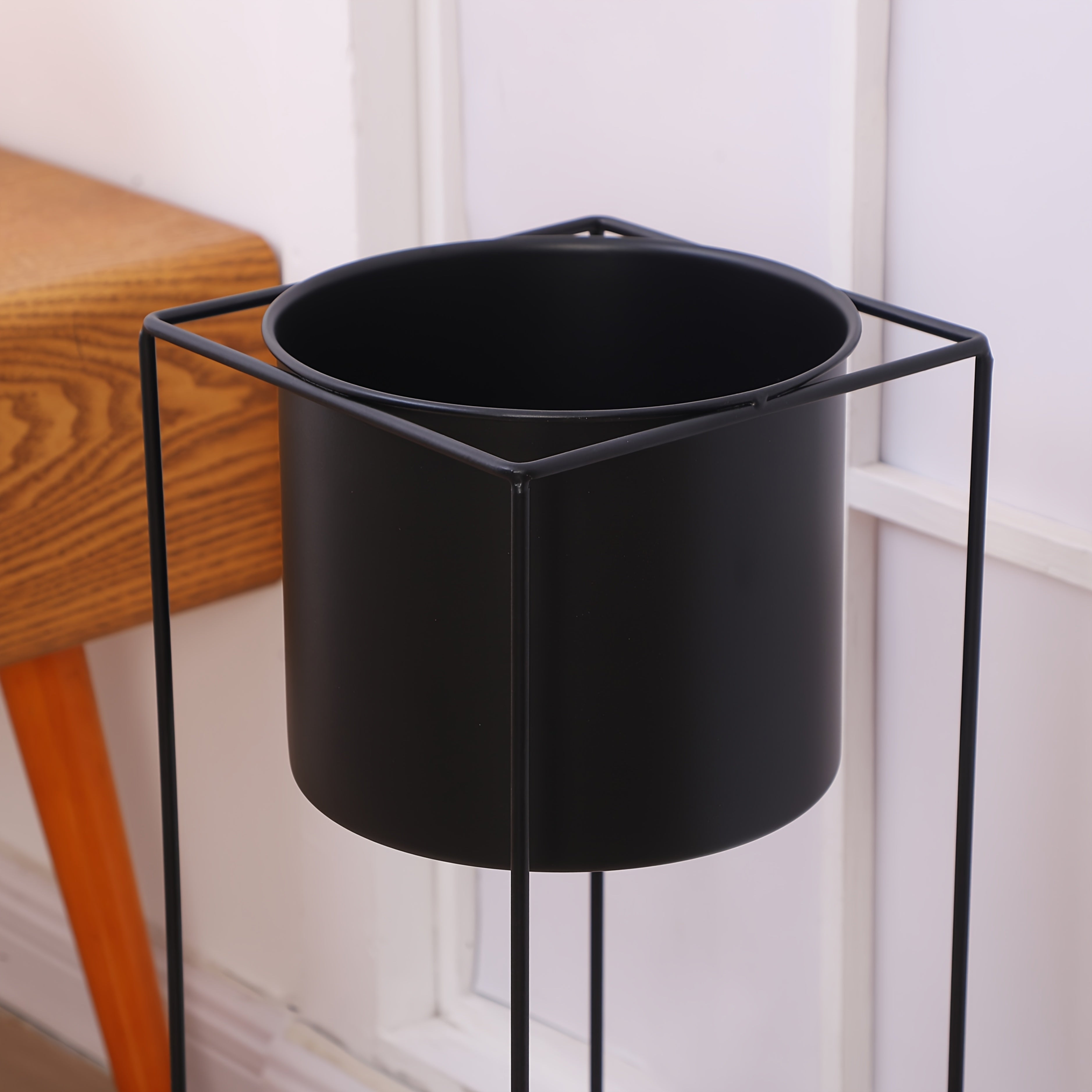 Metal Indendørs Planteholder | Moderne Sort Rektangulær Planteholder | Meowbutter