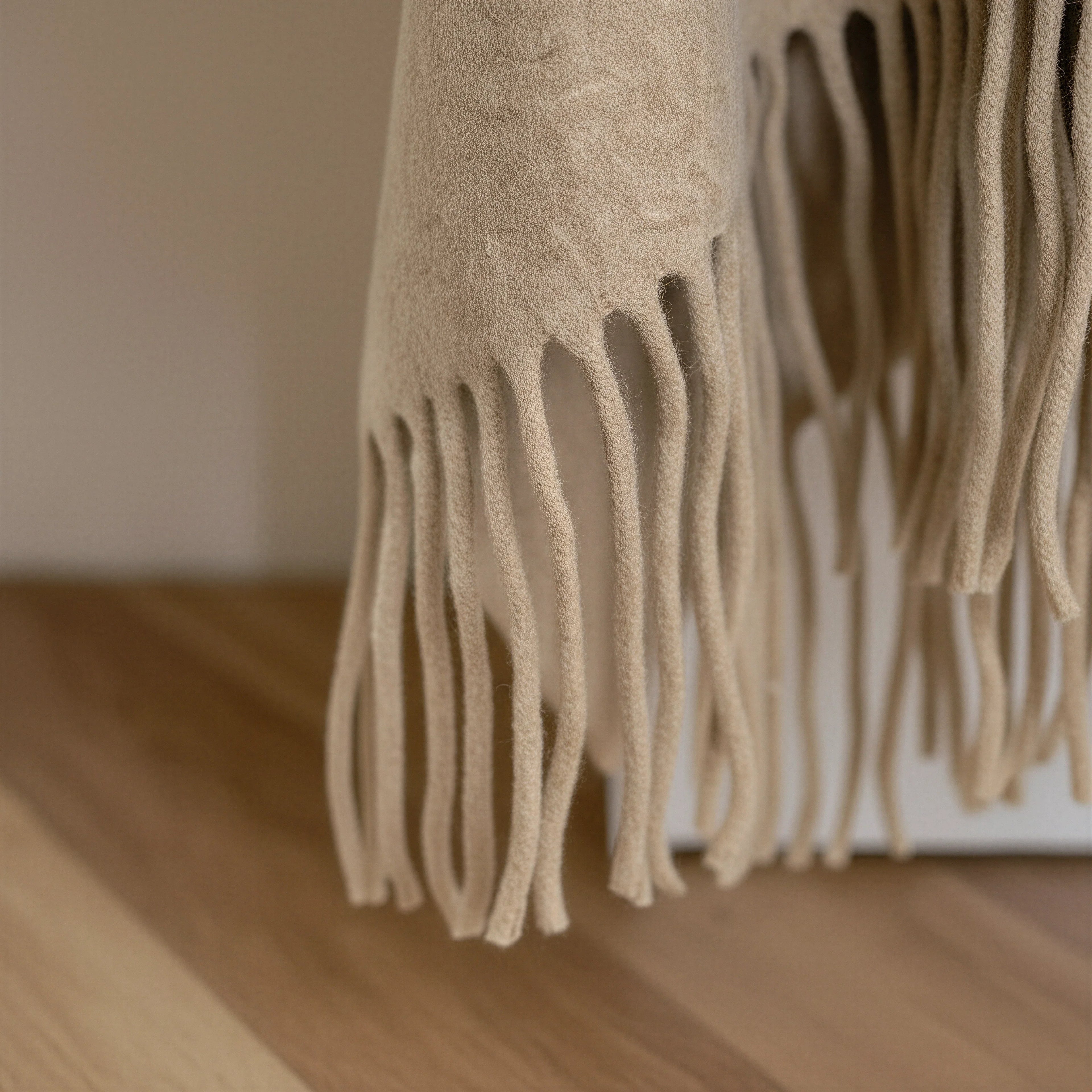 Cozy Fleece Tassel Shawl With Soft Draping And Gentle Flow