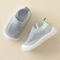 Lightweight Kids Sneakers — Breathable Mesh Upper, Non-Slip Sole