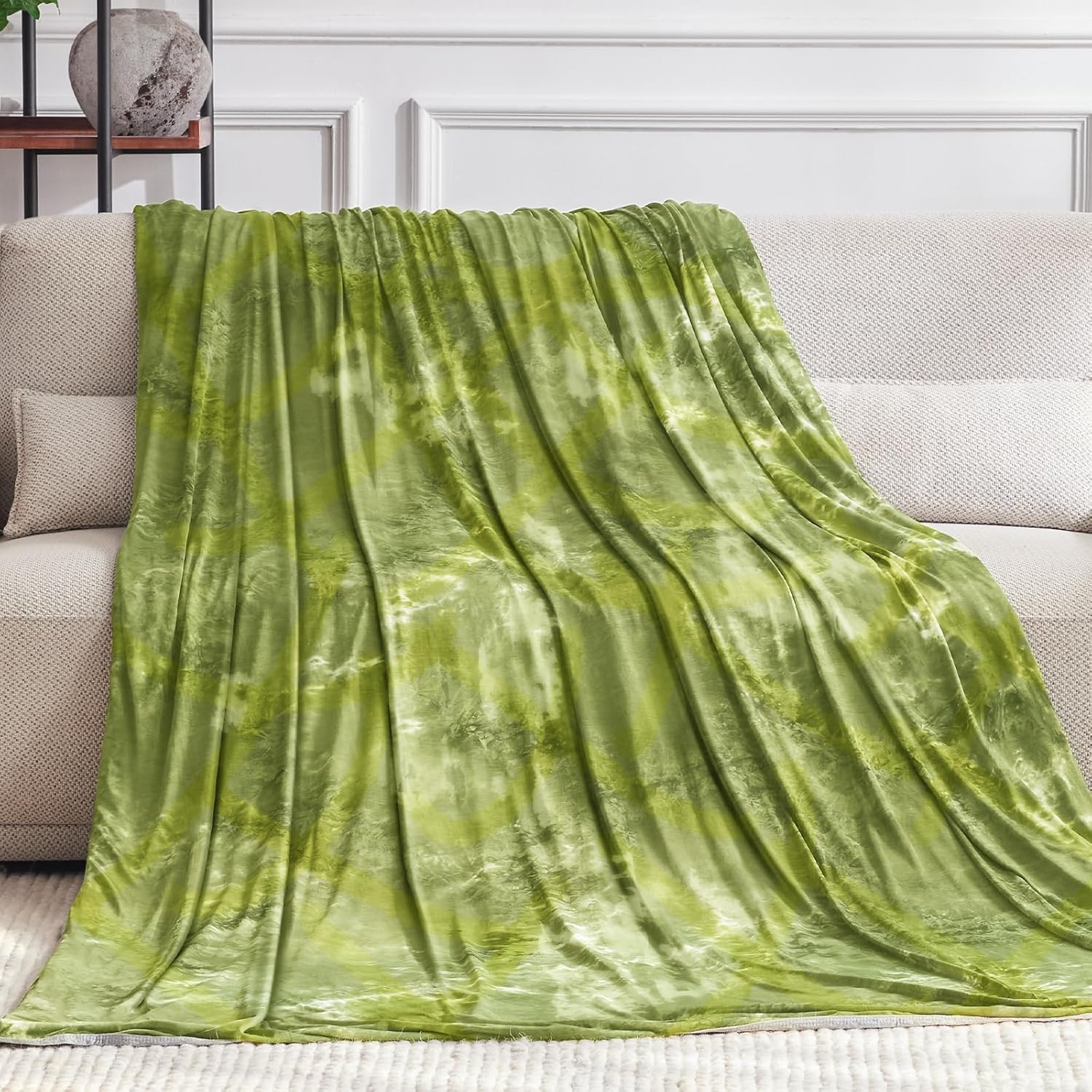Chill Comfort Arc-Chill Cooling Blanket — 50 x 70 Inch Lightweight Portable Throw