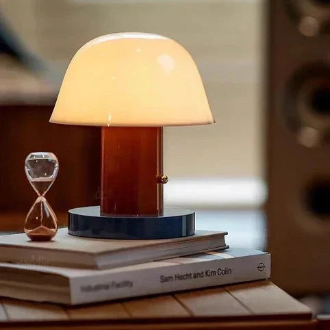 Kompaktní stolní lampa ve tvaru houby — dobíjecí LED osvětlení s atmosférickým světlem