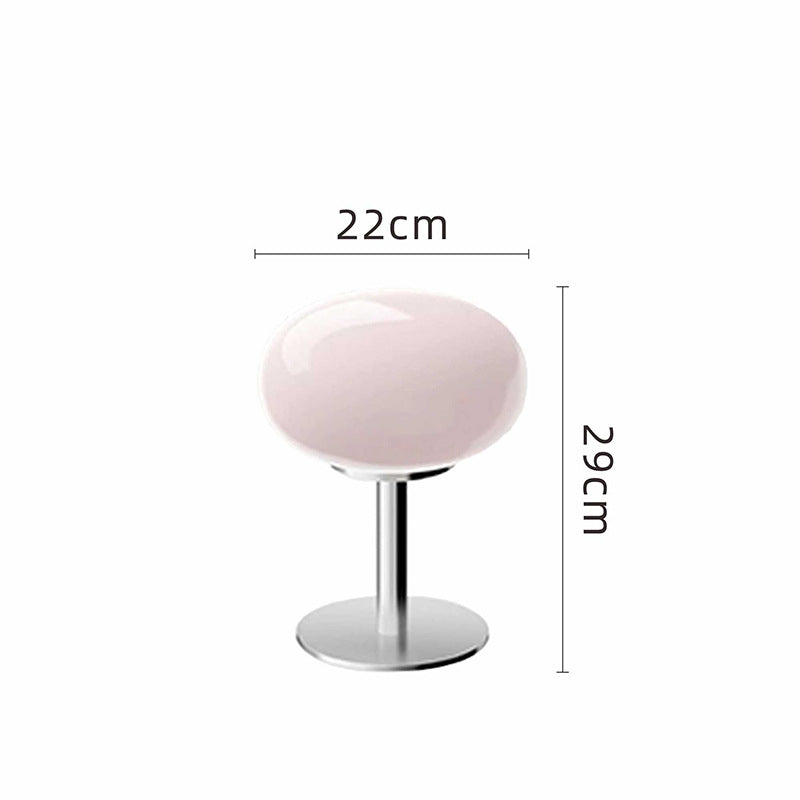Stolní lampa ze skla v italském stylu — lesklé stínidlo ve tvaru vejce, stojan z leštěného chromu