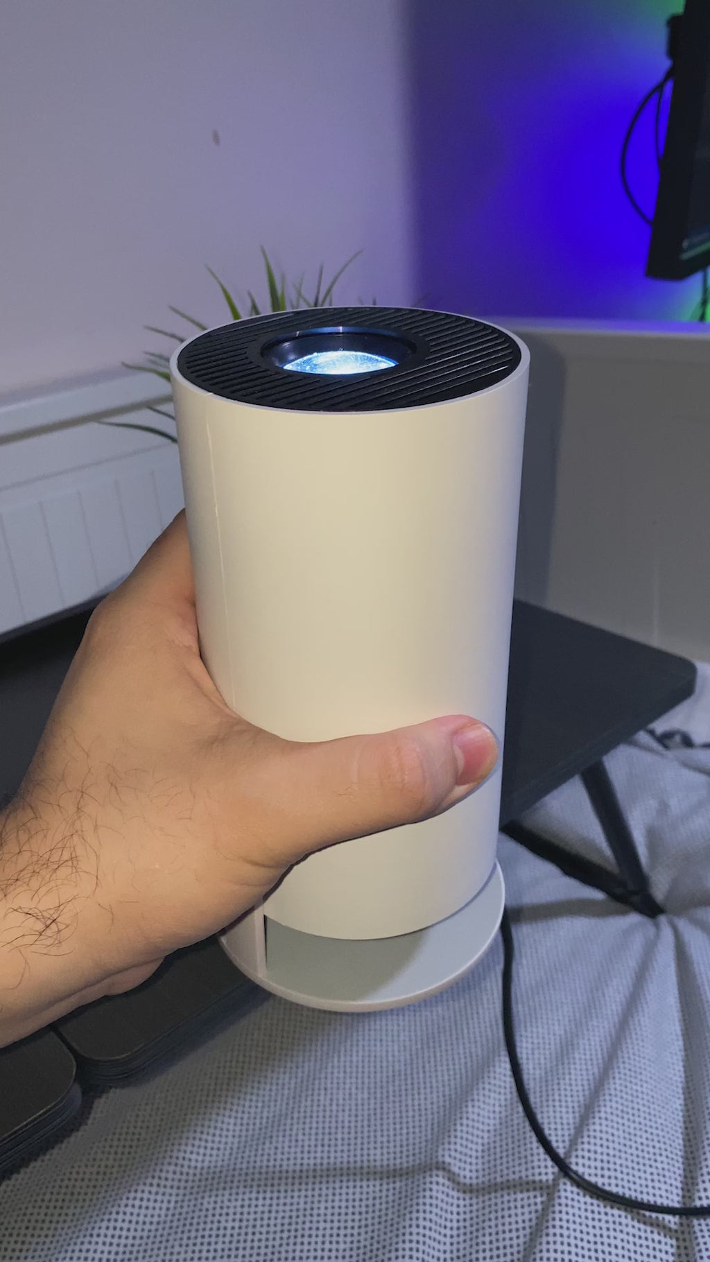 Smart Projector for Limitless Home Entertainment