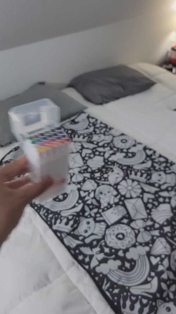 Color, Cuddle, Repeat – A DIY Coziness Blanket for Family Bonding