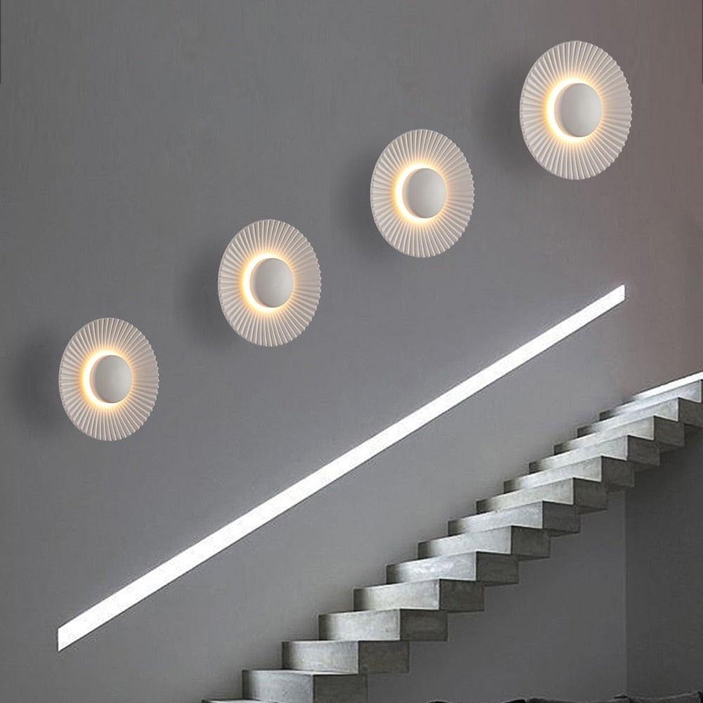 Lampada da parete Hasna SunRay | Design moderno a raggi di sole metallico | Meowbutter