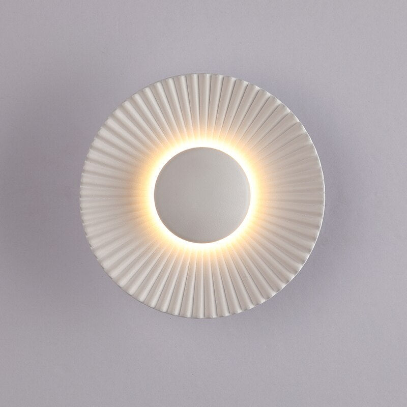 Lampada da parete Hasna SunRay | Design moderno a raggi di sole metallico | Meowbutter