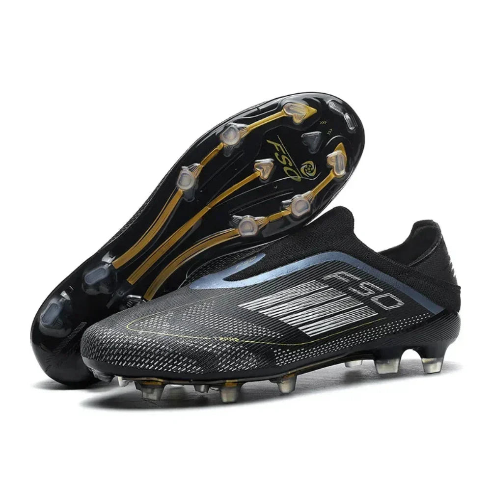 Scarpe da calcio per la Coppa del Mondo - tomaia rinforzata e resistente, vestibilità affusolata a taglio basso