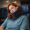 Almohada de viaje para el cuello — Diseño ultraligero de 95 gramos, soporte ergonómico en posición vertical