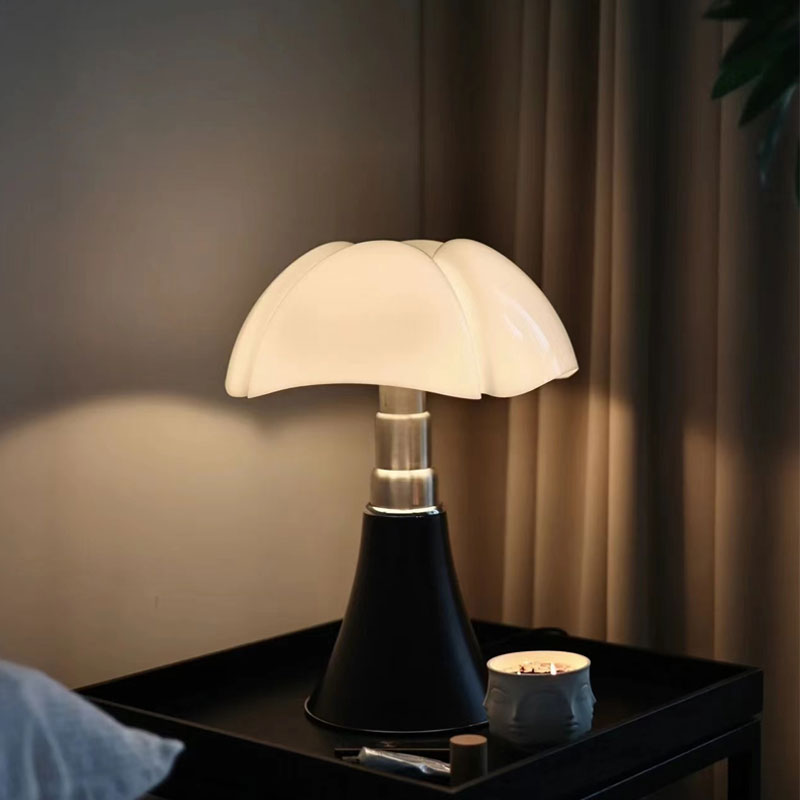 Lampada da tavolo a fungo rétro moderna — LED integrato, finitura lucida